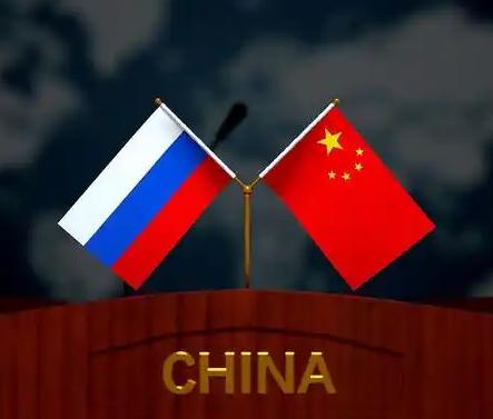 普京背后的靠山浮出水面，不是伊朗更不是中国。

俄乌冲突打了4年，俄军越打越稳，