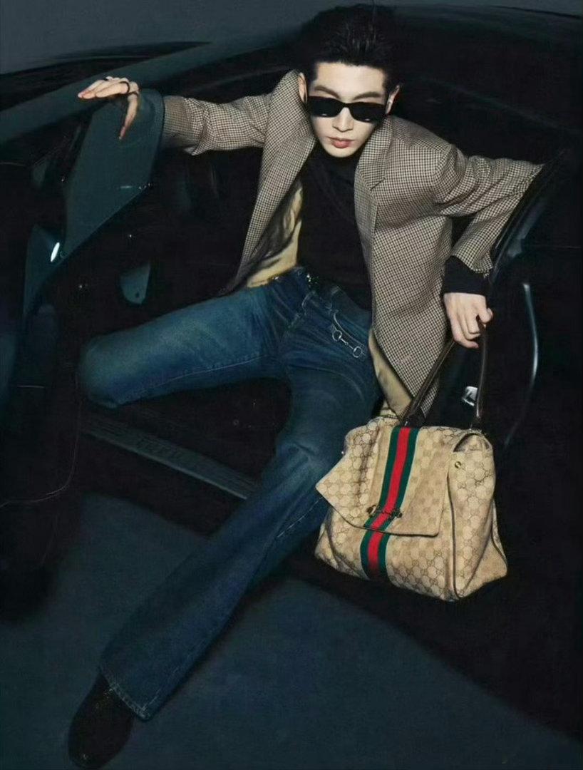 宋威龙、张凌赫同品牌大片，get到谁的时尚感～