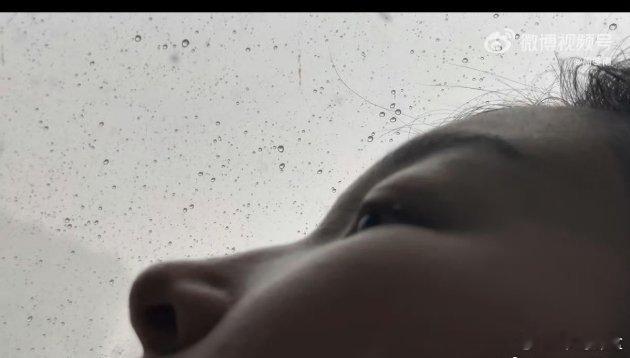 冬雨静静的看雪好有意境[哇][哇][哇] ​​​