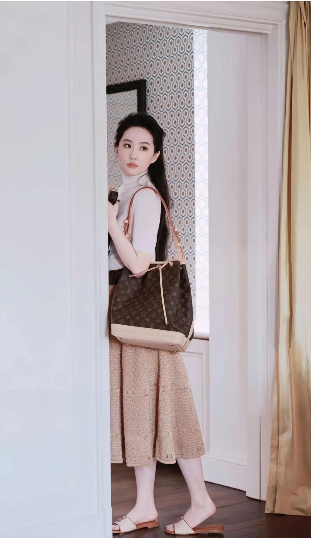 刘亦菲，足够美