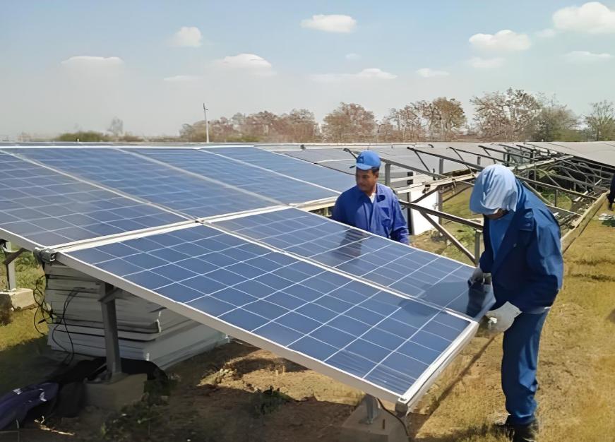 一份英国智库的报告，据说让白宫那边的空气都凉了。报告里就一件事：美国前脚刚想掐断