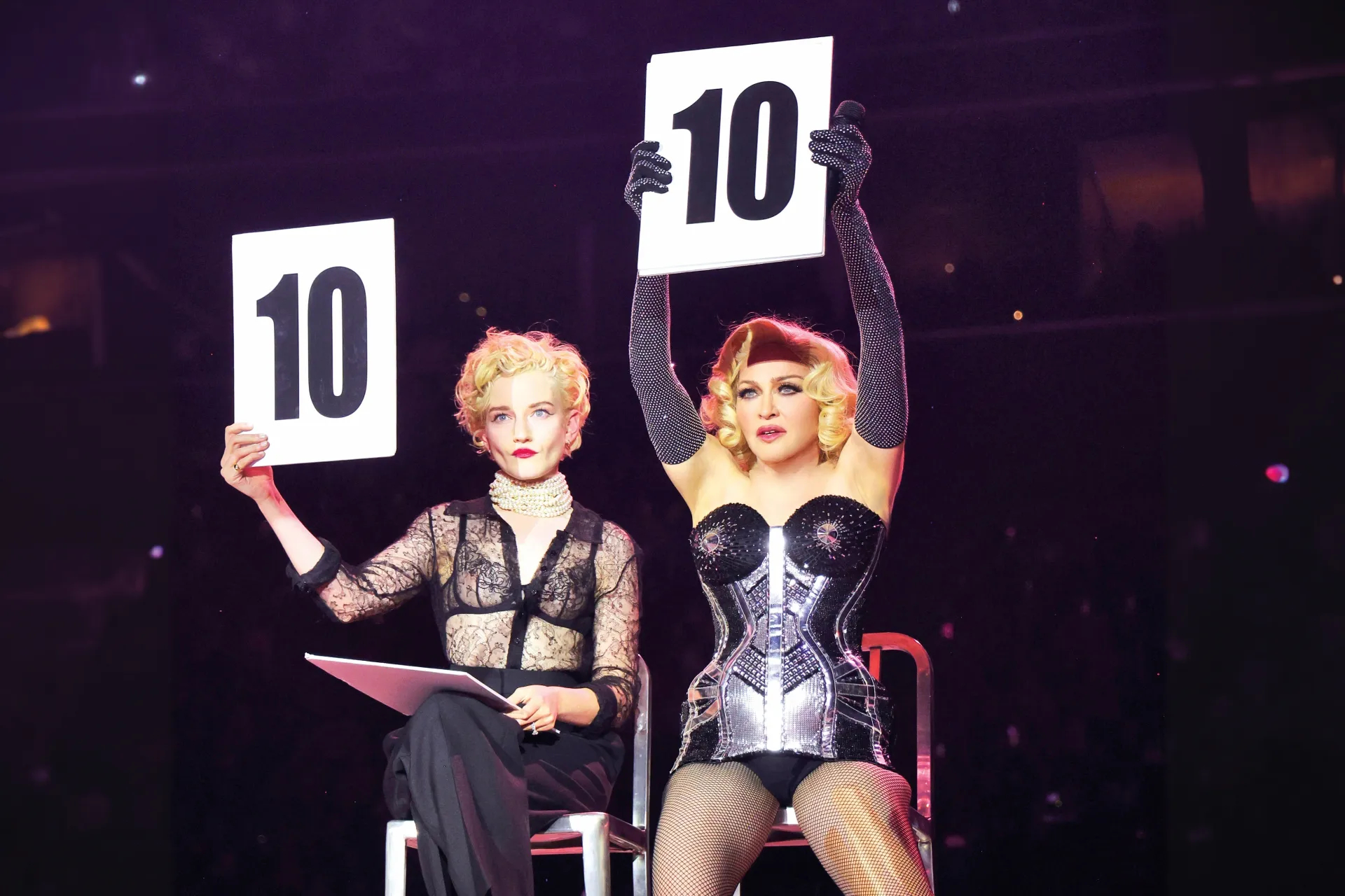 据《综艺》独家报道，麦当娜确认加盟热门喜剧《片厂风云》第二季。也是她时隔20多年