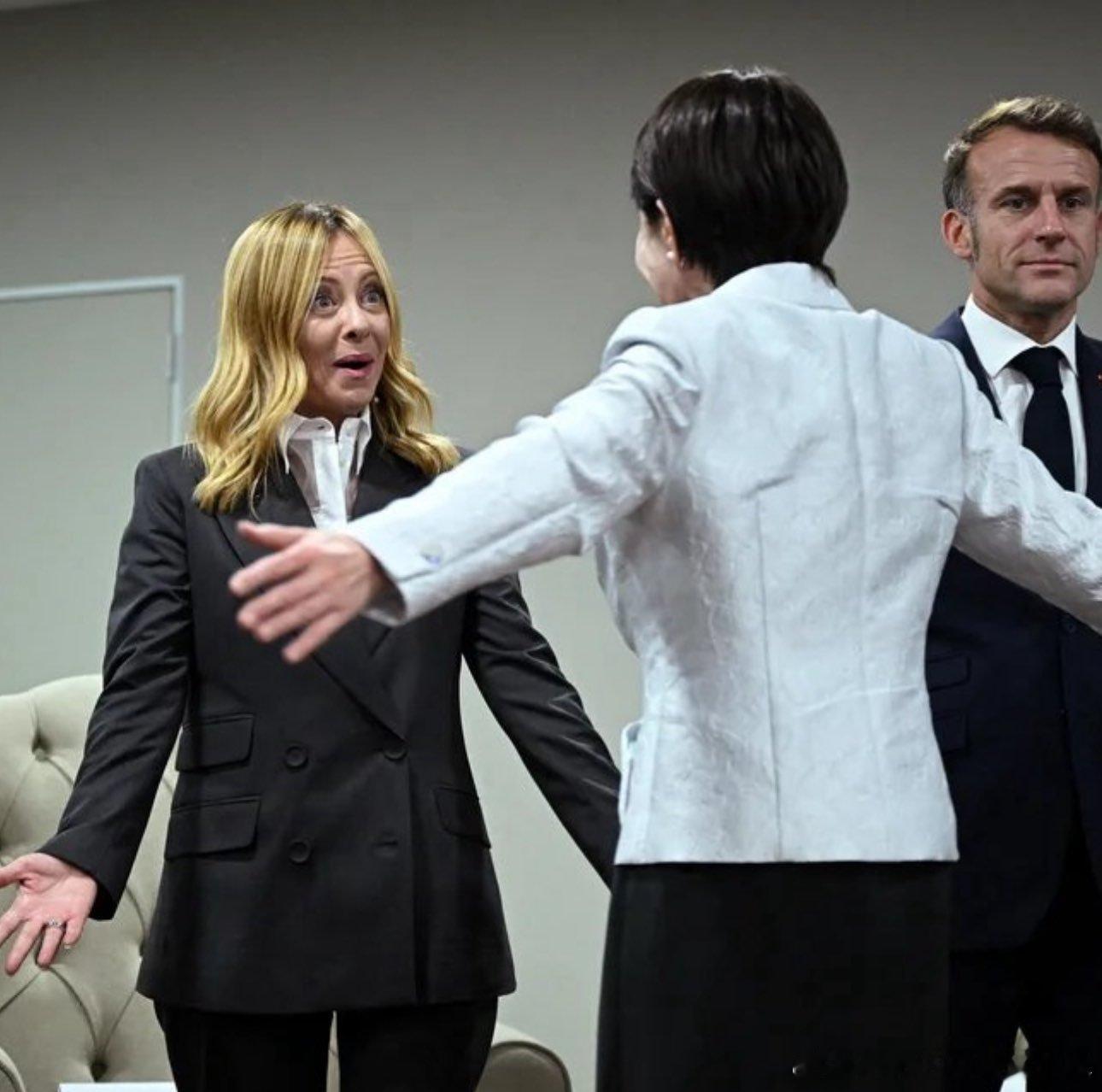 【黄金时代】G20峰会在南非进行。最近火爆中文互联网的高市早苗，像一只展翅的大鸟