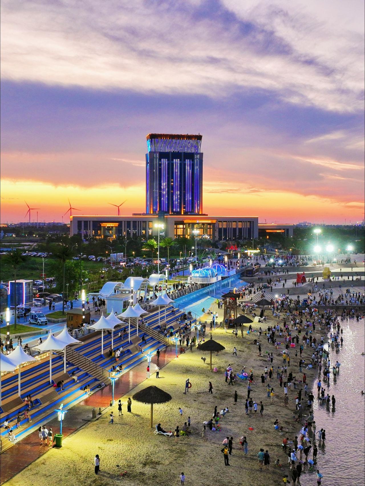 东方湿地 黄海明珠 盐城滨海月亮湾的黄昏蓝调时刻 太美了 盐城 我们如此热爱盐城