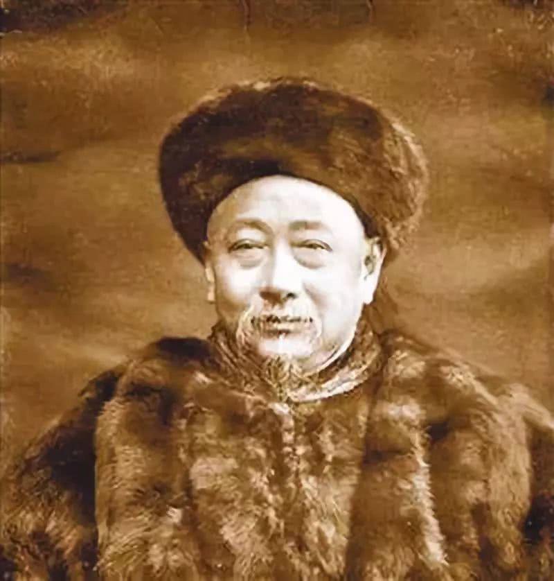 “晚清最燃斜杠外交官”郭嵩焘：被骂“汉奸”时没删微博，反而在伦敦租下带花园的公寓