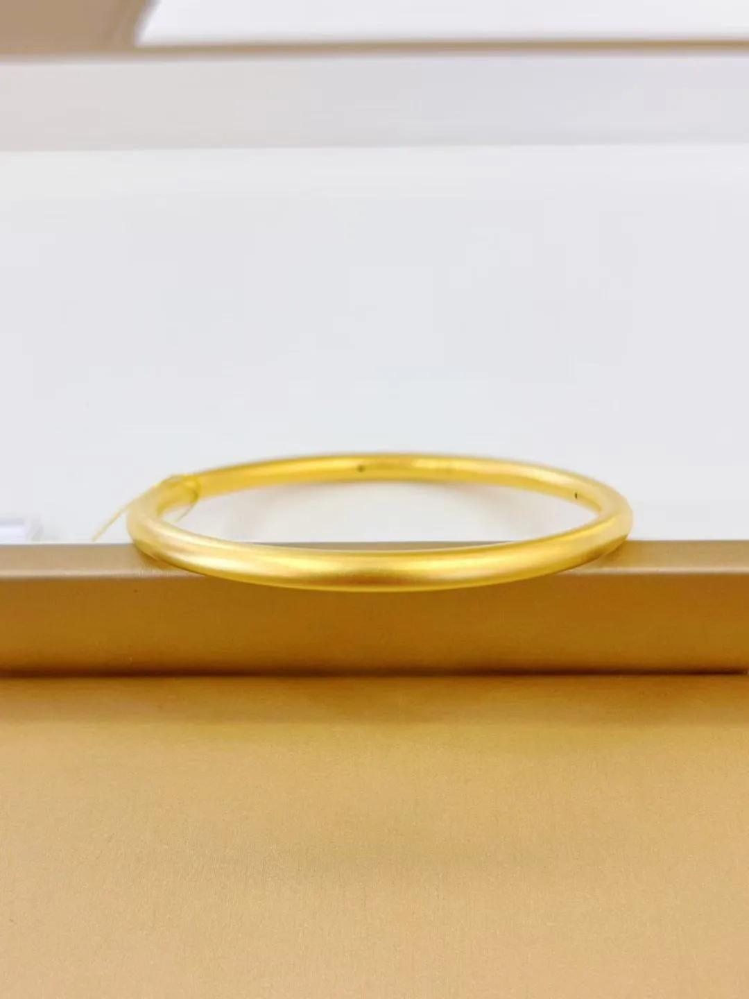 现在才知道
金镯子已经买不起了！
1月13日，一支40克的金镯子，轻轻松松就57