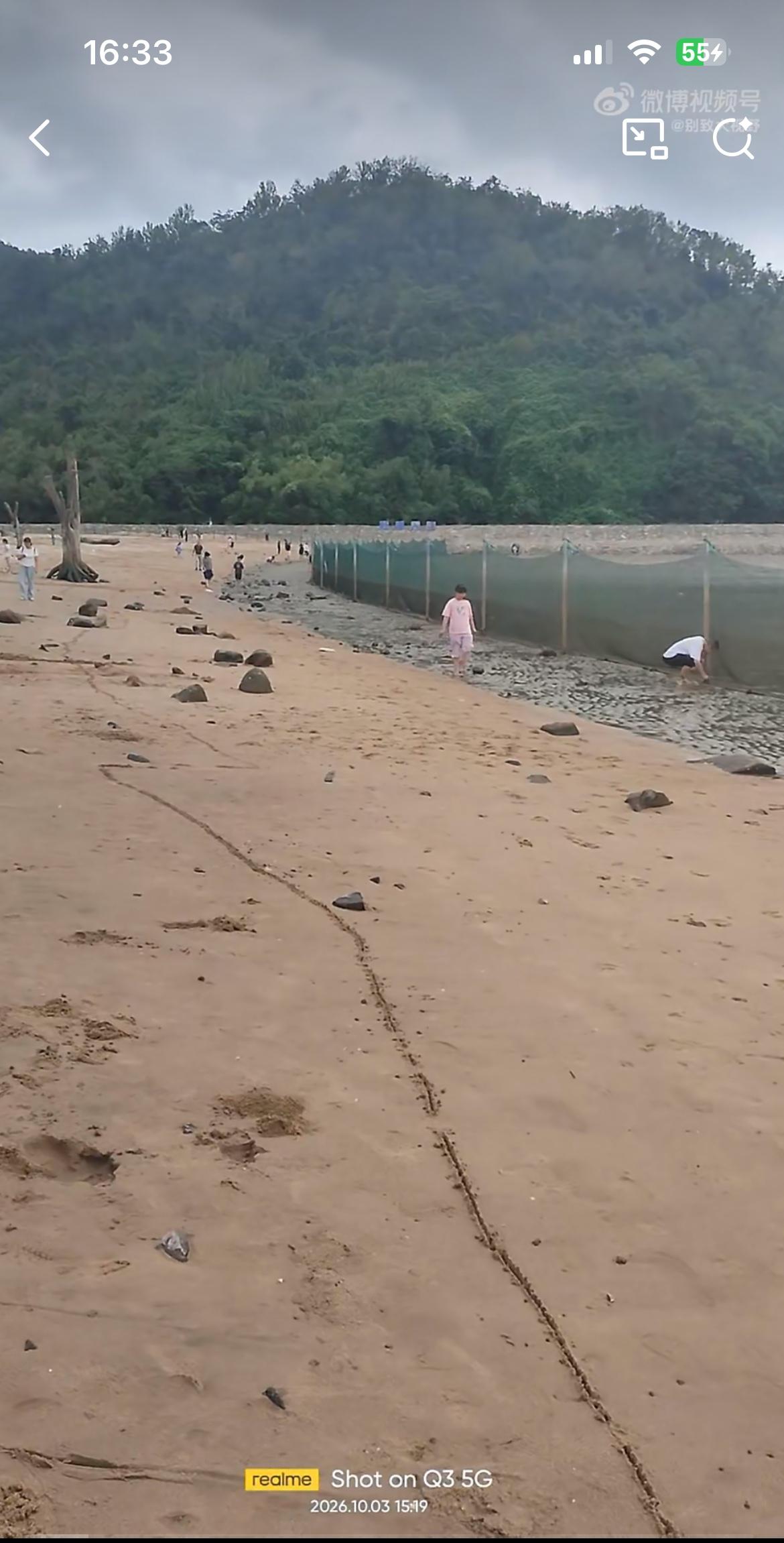 网友吐槽宁波象山县花岙岛竟然被围起来了，听说赶海要38元的门票，祖国的大好河山都