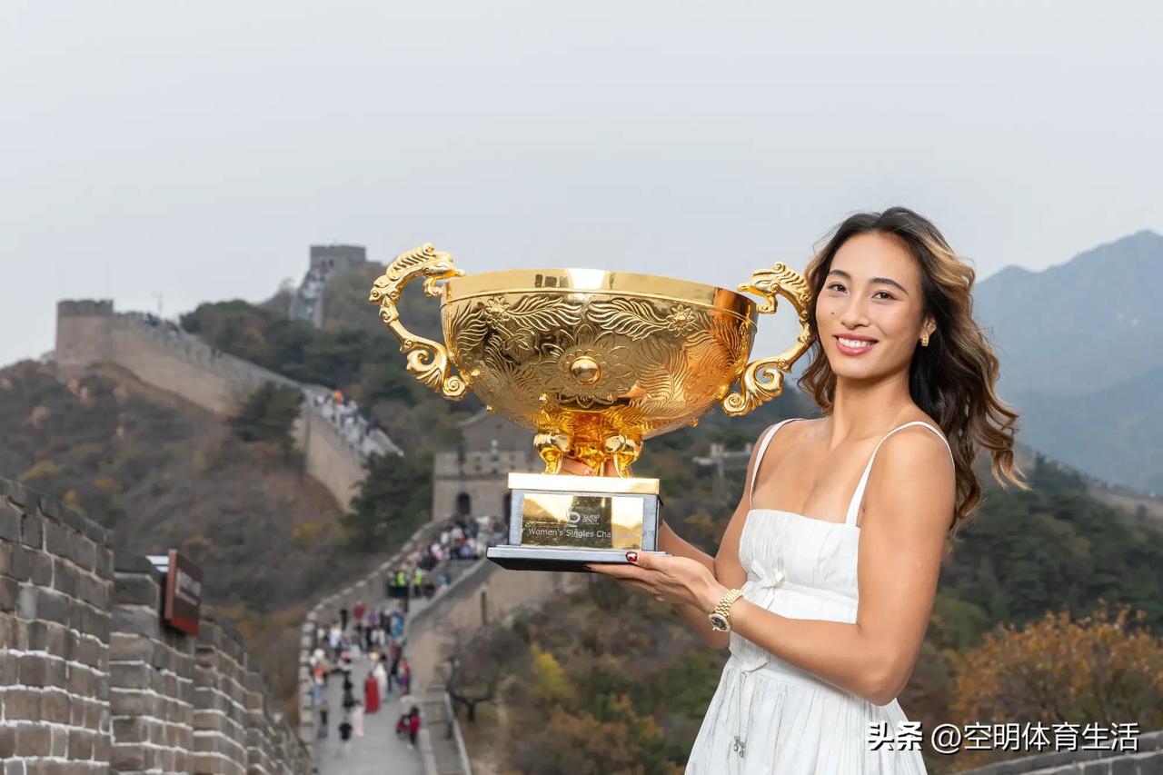 郑钦文的"吸金"能力有多强?2024-2026年三年狂揽约4.74亿元，追平李娜