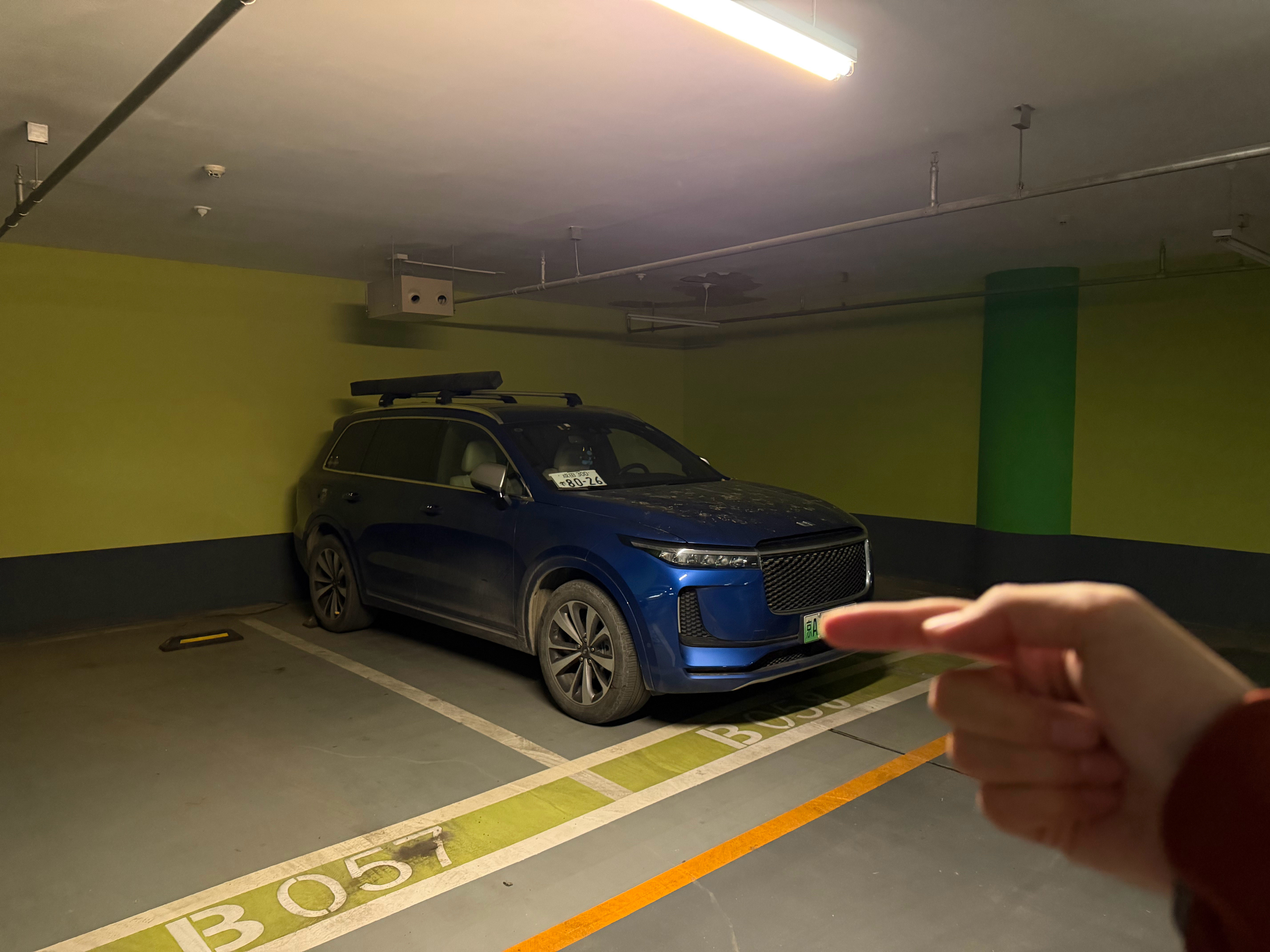 周末出差解锁机场新体验：自驾车+便宜的停车场。（不是广告，我还不配…）首都机场是