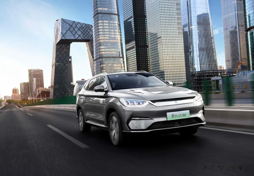 比亚迪宋PLUS新能源车型在六月份的投诉量达到了760起，这些投诉主要集中在发动