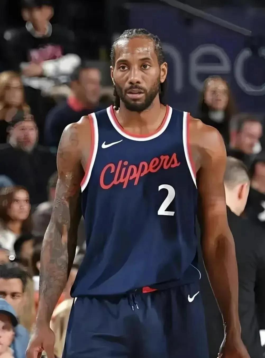 哈登一走，伦纳德就爆发？这剧情太扎心！


哈登被送走第四天，球队总裁弗兰克终于