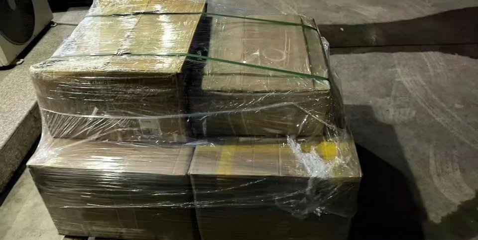 粉丝给白鹿写了460斤信 感觉不仅仅是有460斤的信，还有各种应援，包括但不限于
