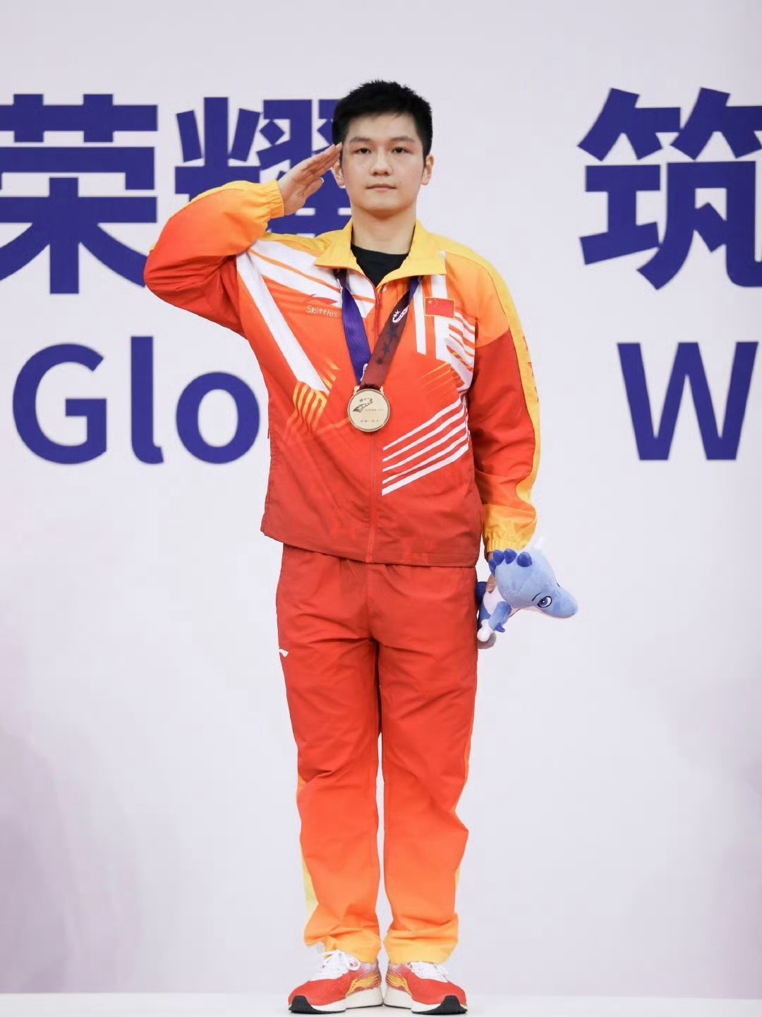 八一节日快乐军魂永驻向中国军人敬礼！！！樊振东八一建军节建军节
