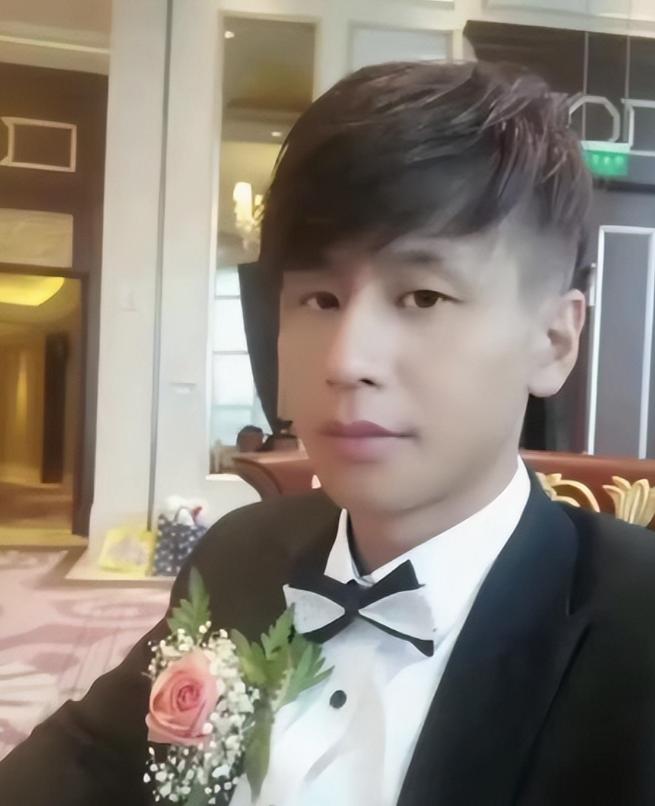 上海的一家医院里，46岁身无分文的癌症患者，永远的闭上了眼睛，然而谁能想到，他从