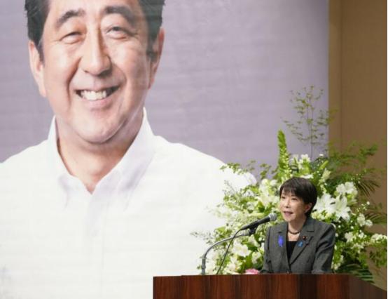 安倍四周年之际，高早苗当众表态，要带领日本继续挑战

近日，高市早苗出席纪念安倍