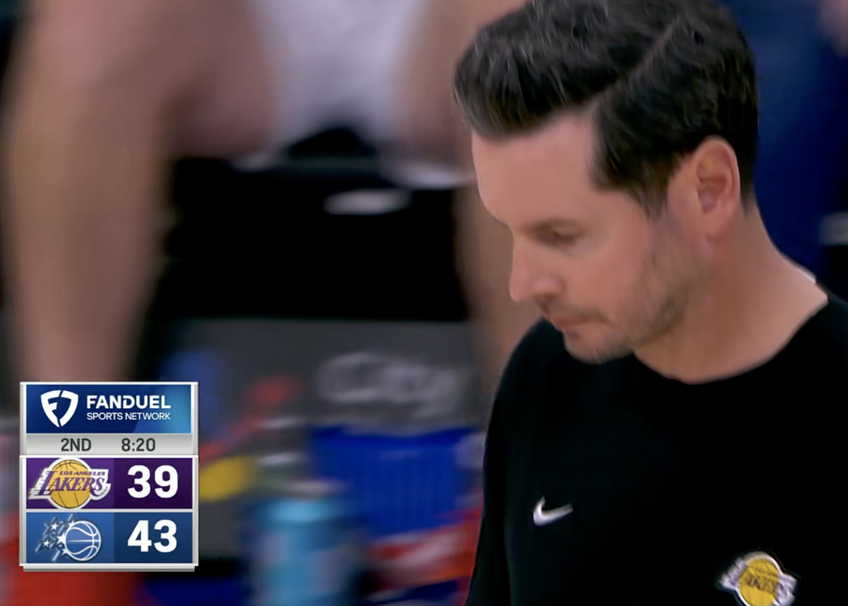 湖人暂停！ 39-43落后！魔术打出11-0高潮！湖人vs魔术