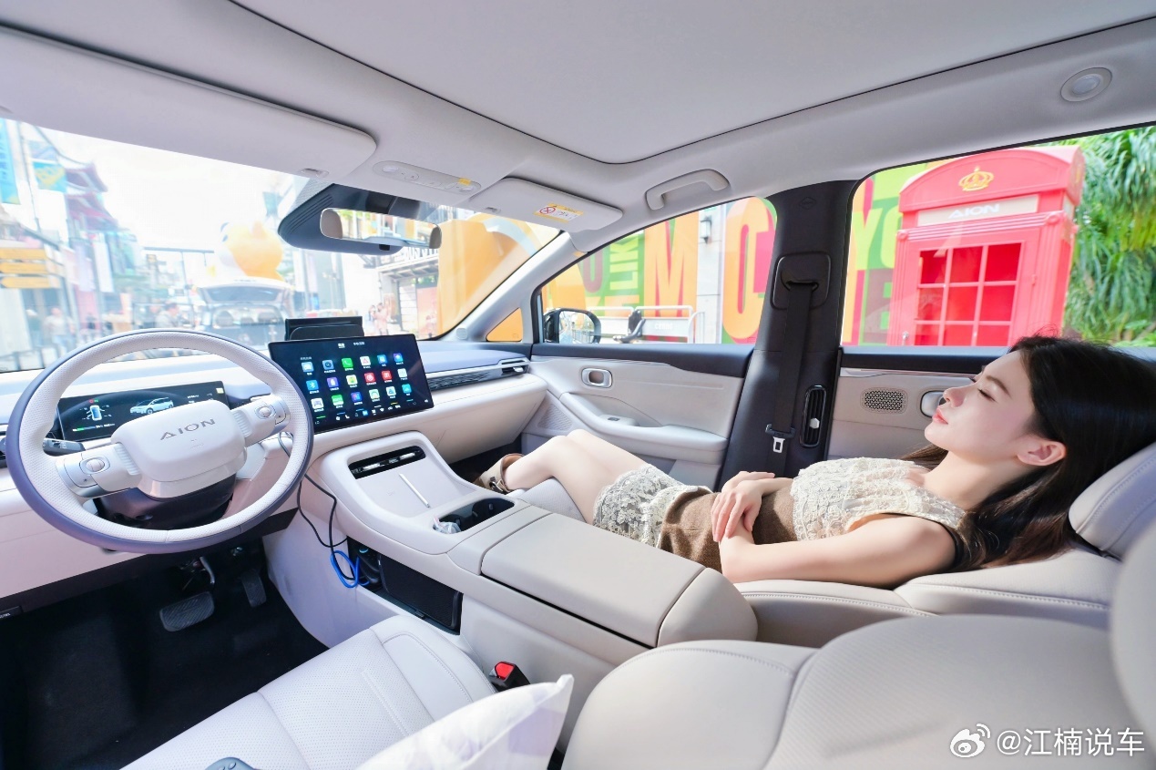 3月25日，广汽埃安全新车型埃安N60正式开启盲订，99元定金可享价值5088元