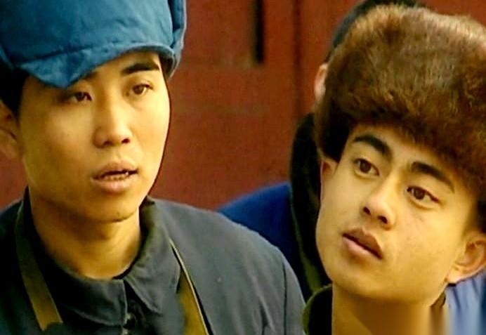 李奎勇？放今天，他连给黎援朝开车的资格，可能都得托人找关系。
你别笑，这就是现实