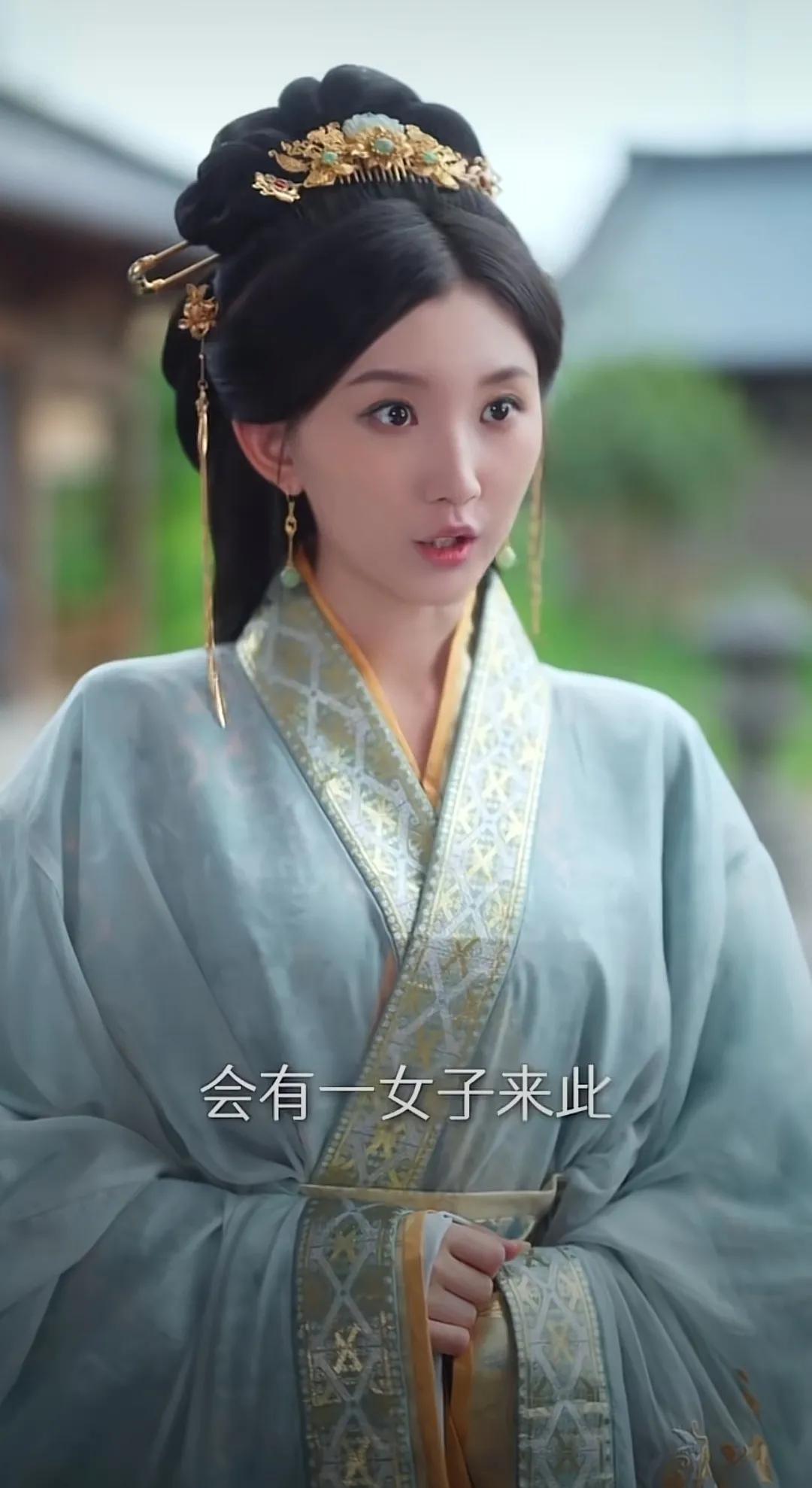 无论短剧女配，还是长剧女配，为什么都要设定得这么降智呢？
是要突出主角的聪明吗？