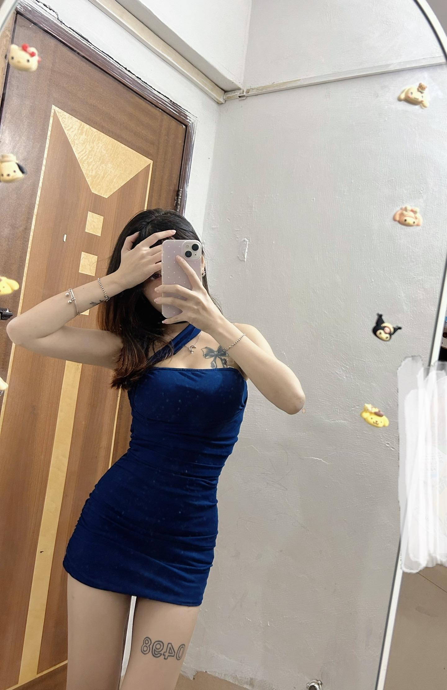 我现在需要钱和自由 但是我记得一年前 我只要一个很爱很爱我的人