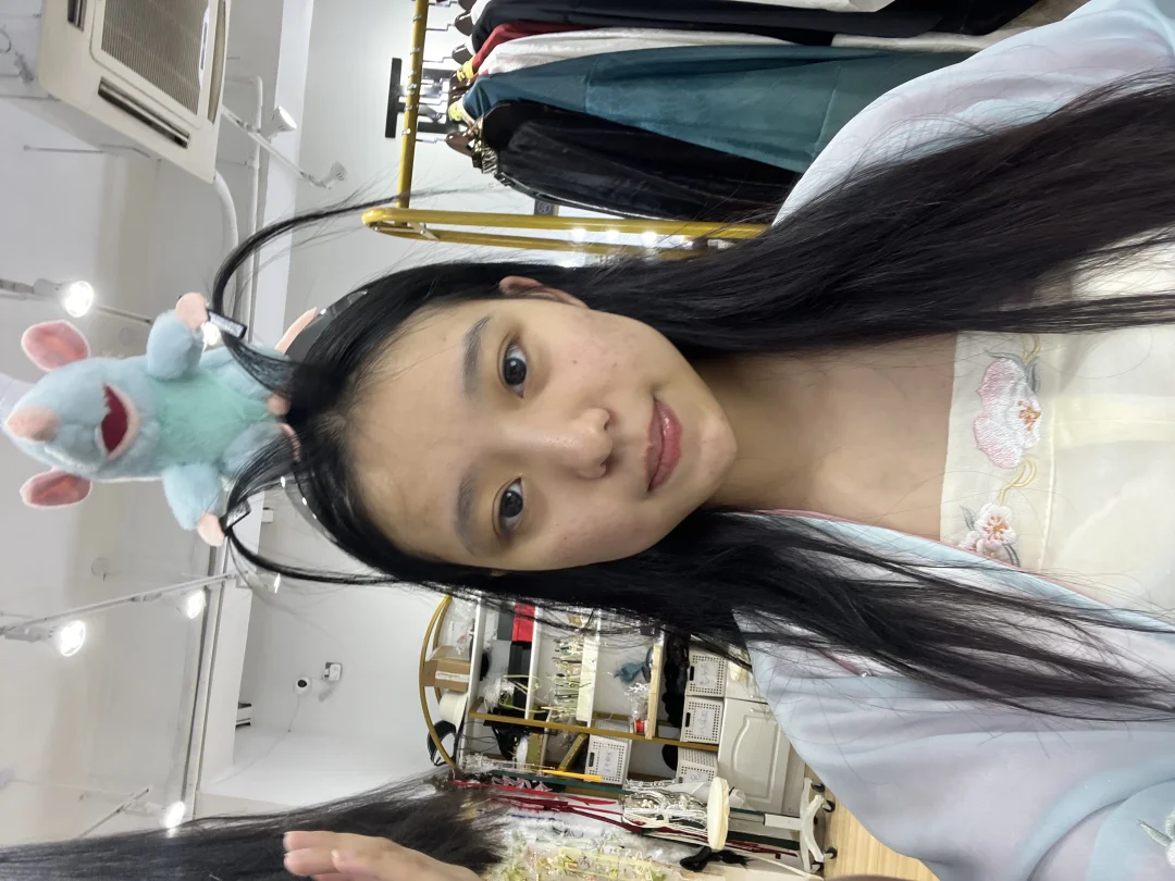 左滑换头