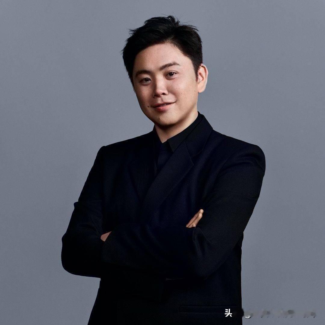 追觅俞浩放话：中国懂汽车设计的仅3人，雷军余承东和我！其他人差一大截
 
车圈又