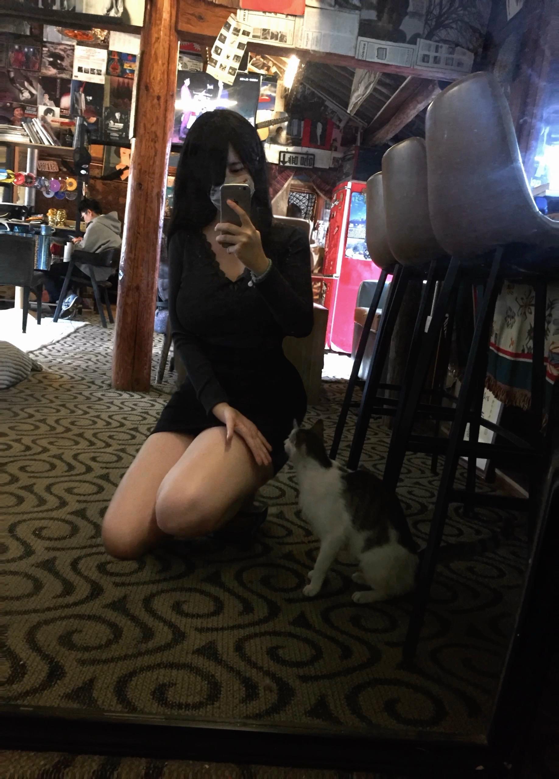 那些来不及闪躲的眼神 藏着最真的答案