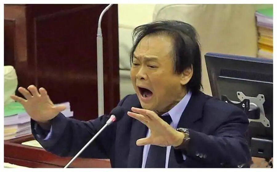 全网爆梗“没出息”本人，王世坚感叹这一年过的太难了！

自从去年《没出息》神曲爆
