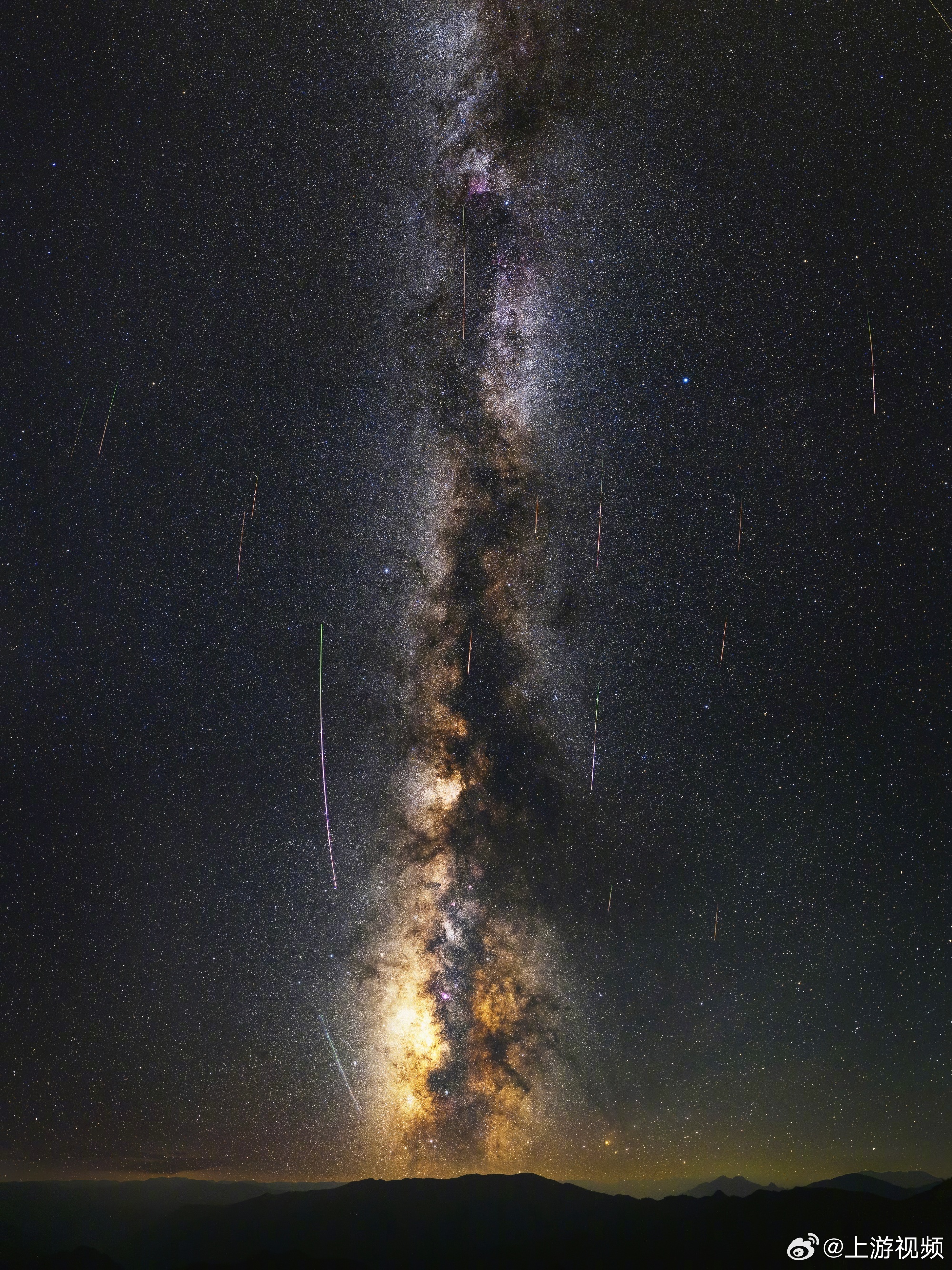 #英仙座流星雨重庆最佳观测点#【明日凌晨“六星连珠”携英仙座流星雨“上线”，重庆