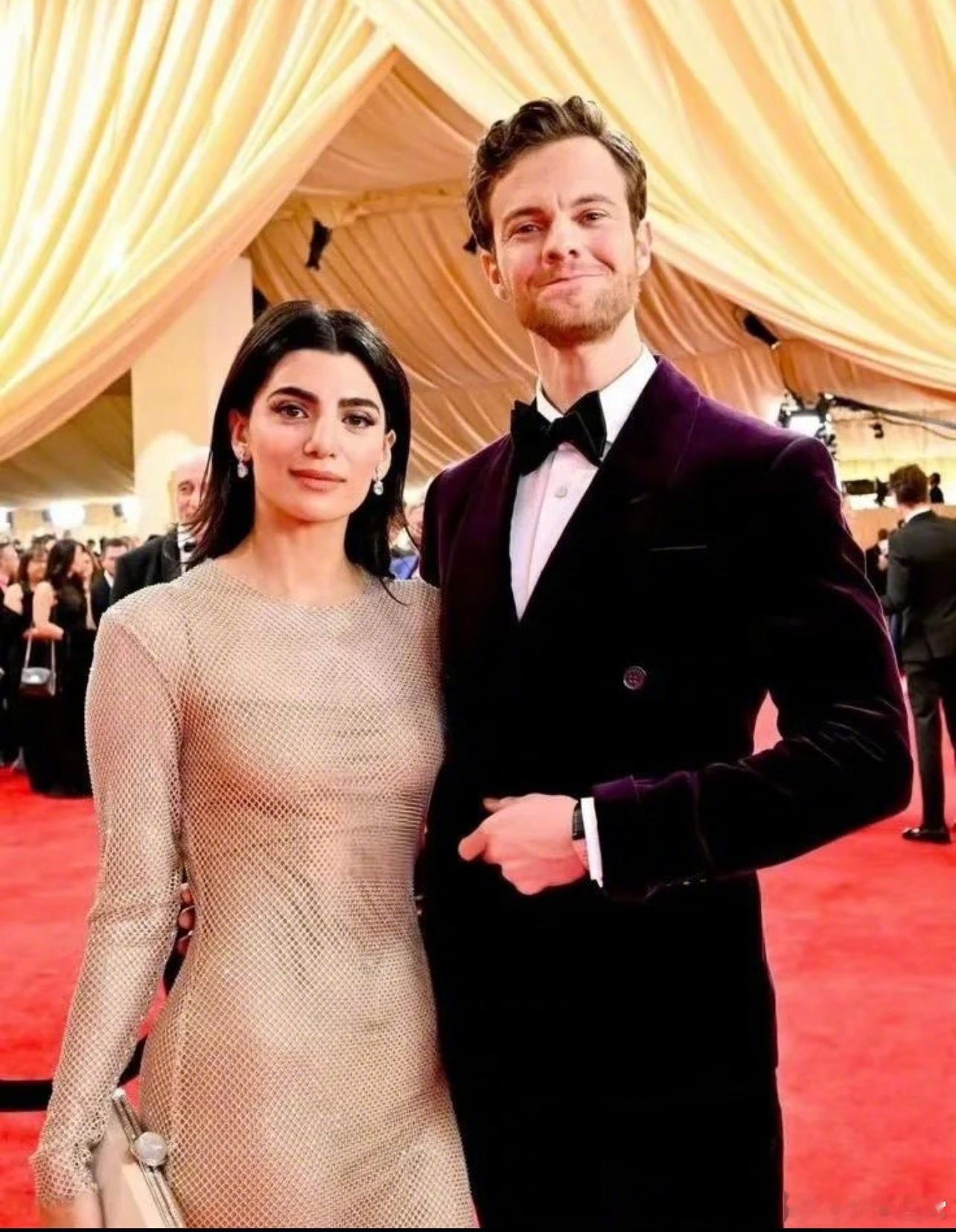 《黑袍纠察队》休伊和爆头女上周六在澳大利亚结婚休伊的饰演者杰克·奎德1992年出