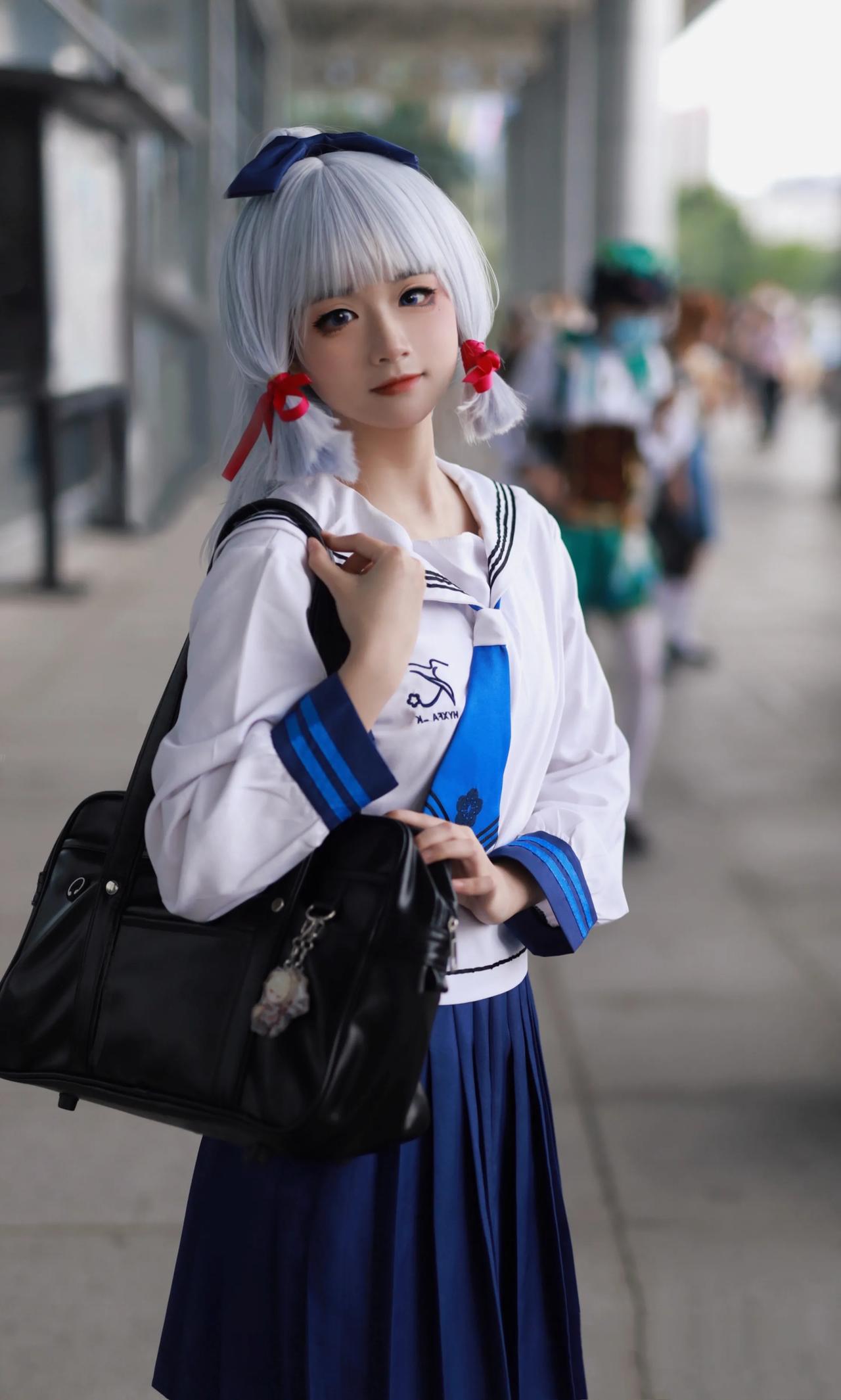神里绫华，妹子不喝奶茶!  