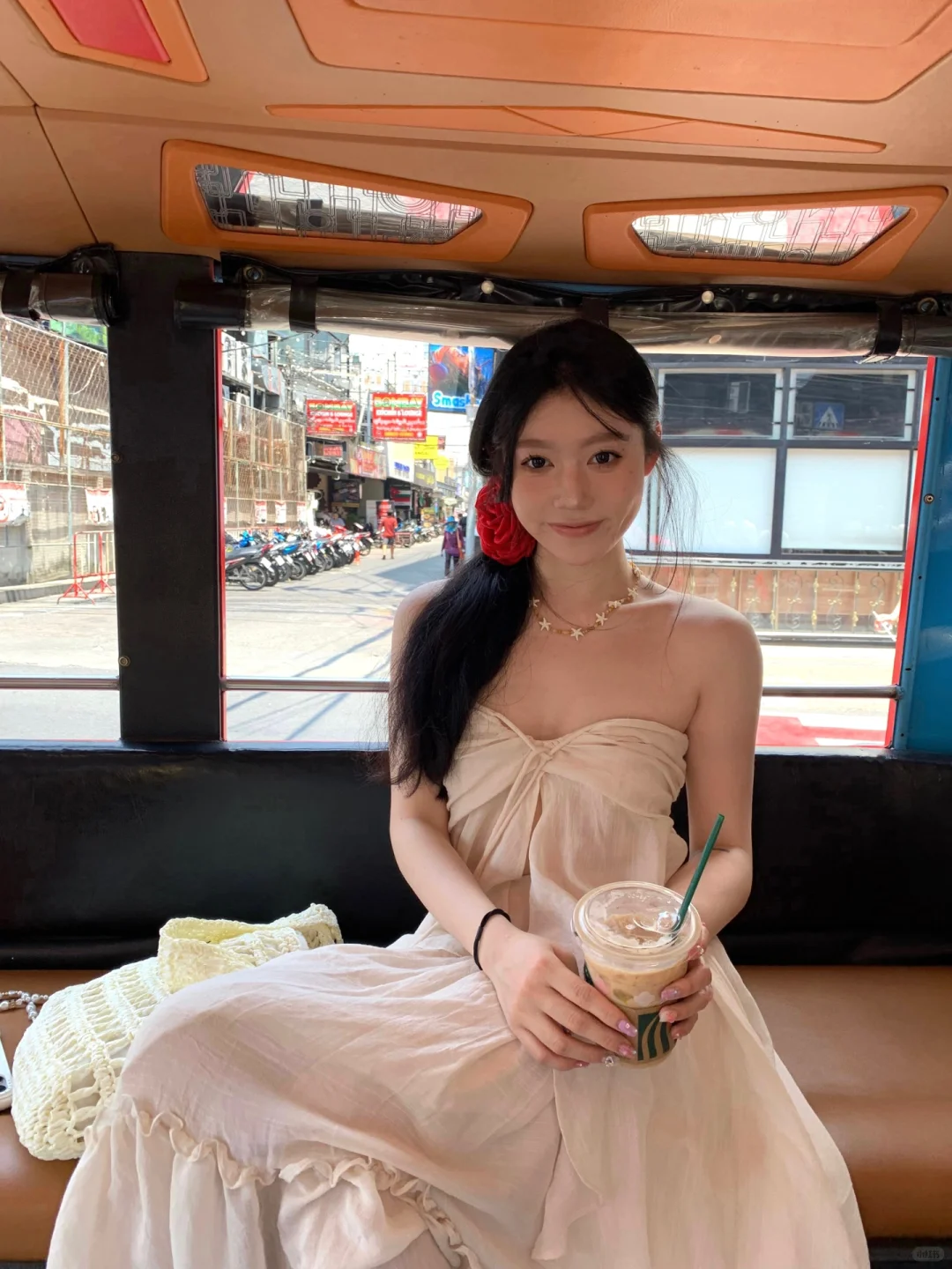 坐上了tutu车🛺