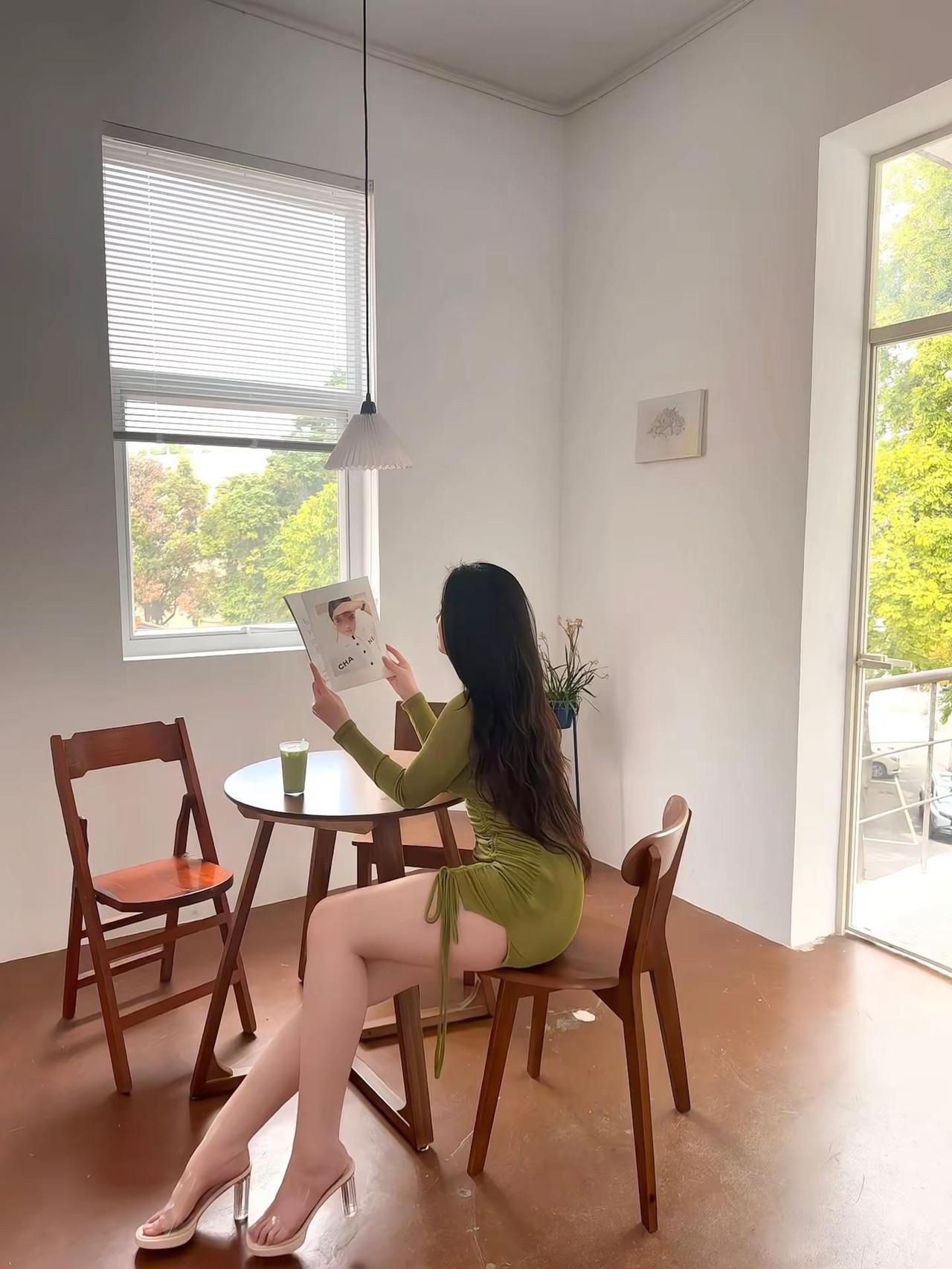 💚 氛围感 拍照 穿搭 下午茶