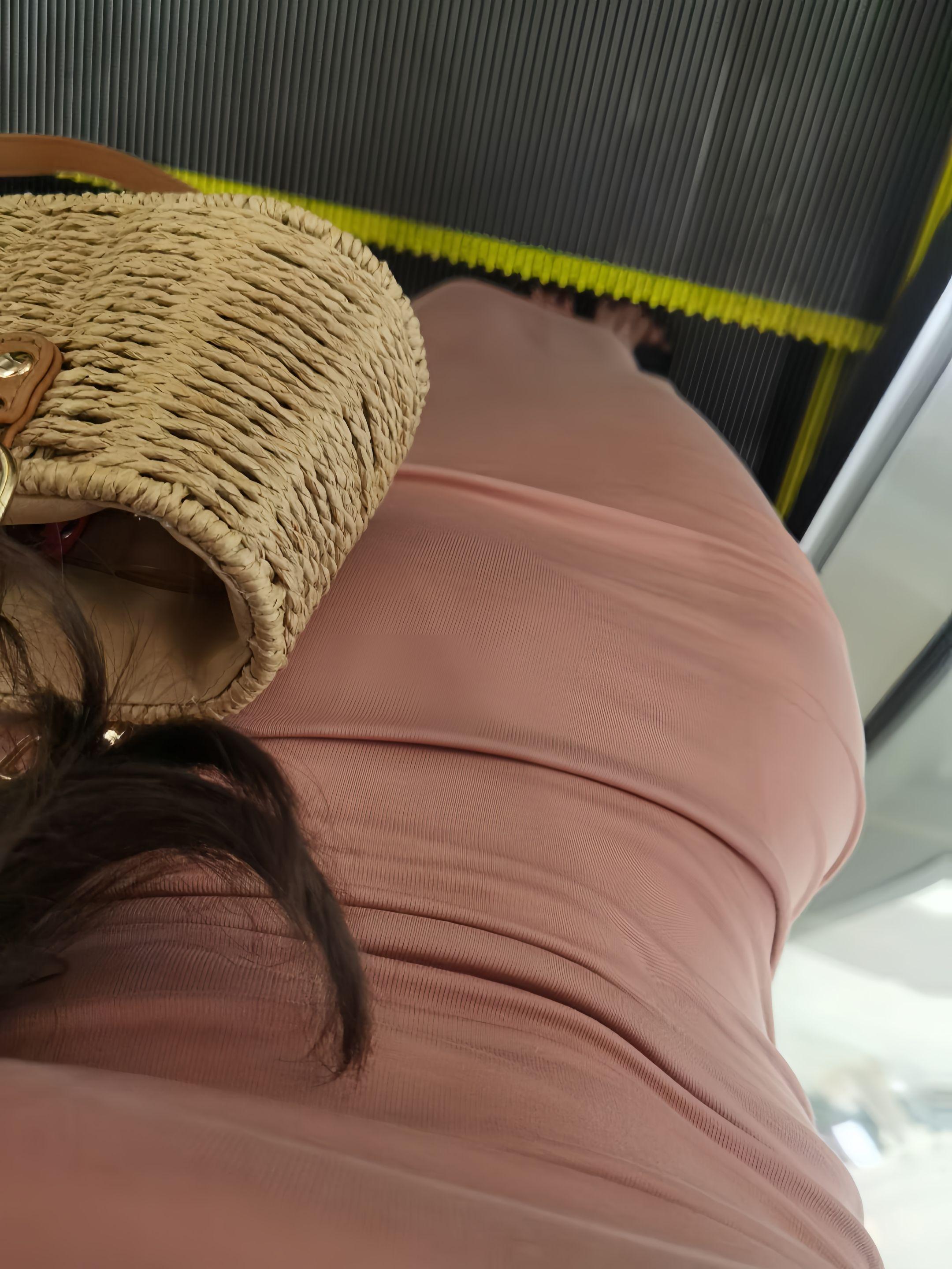 别人只在意你帅不帅 学历高不高 能赚多少钱 有什么成就  可我 只想你安全回家