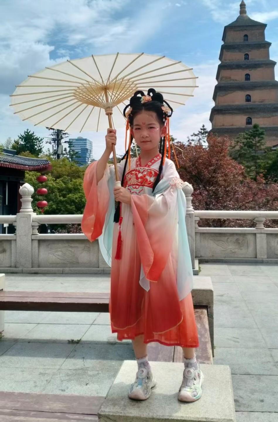 火炉逆袭！西安化身夏日凉都，古都避暑火出圈
 
文/安成立
2026.8.5
 
