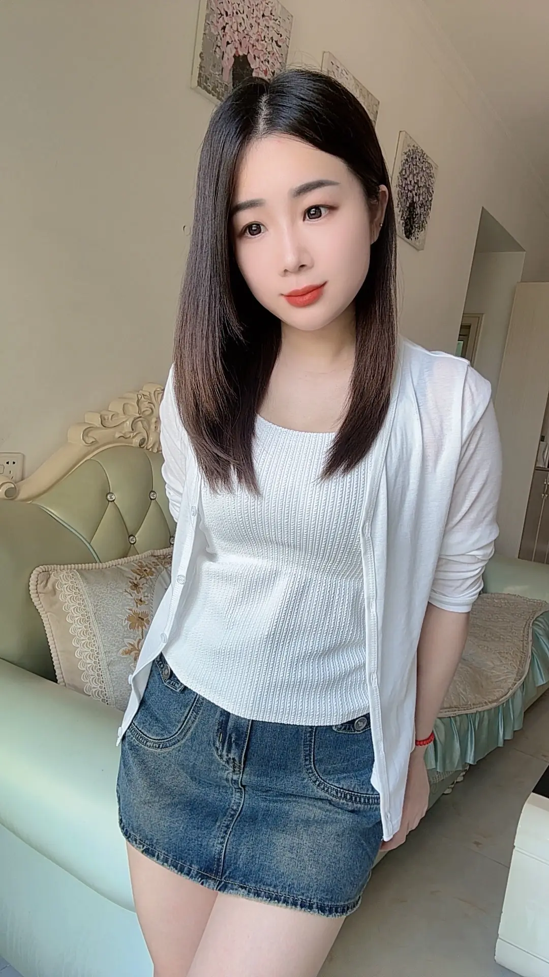 有人希望你漂亮 有人希望你懂事 但有的人 只希望你开心