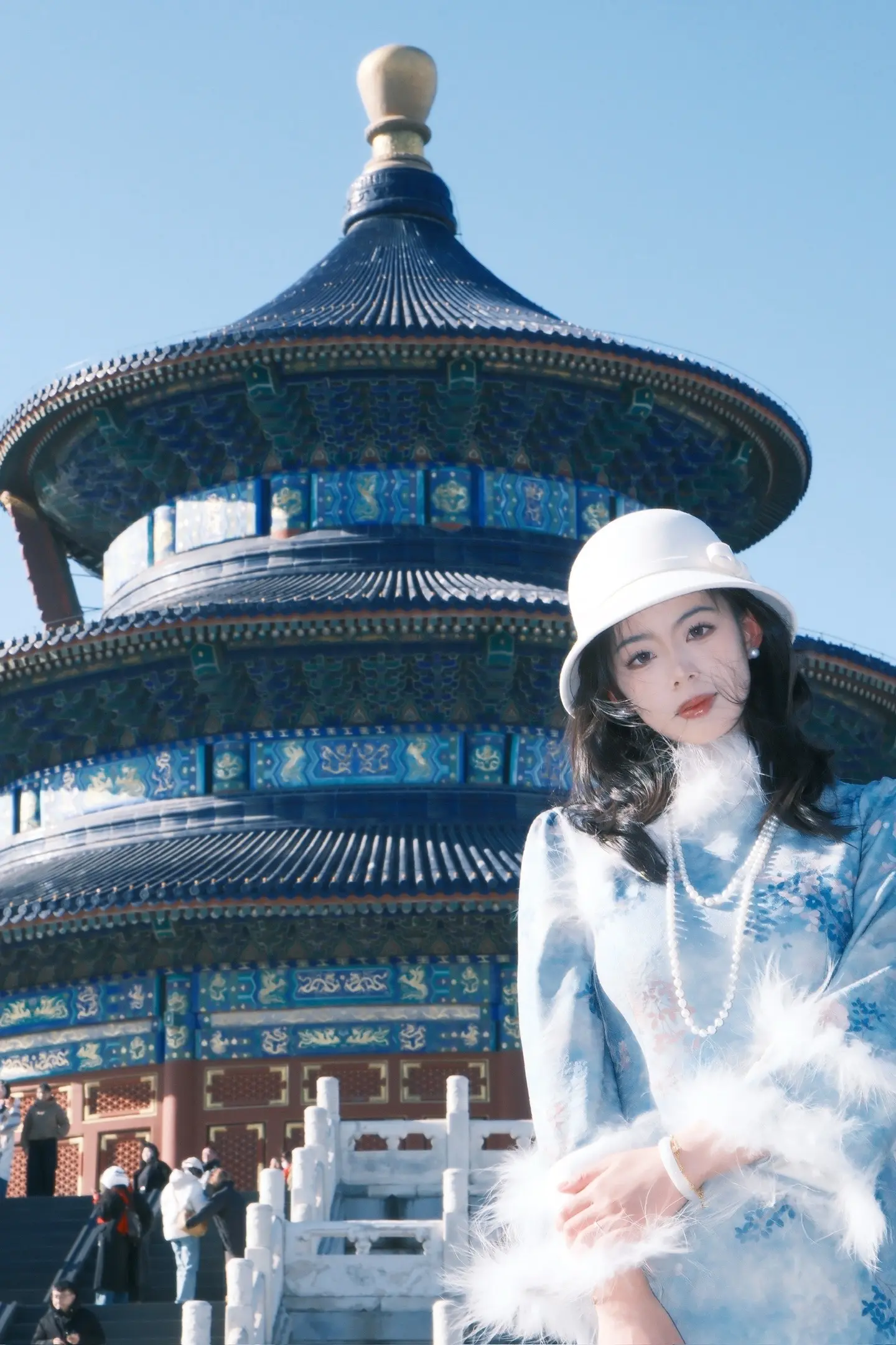 但四季都有阳光 我总是在阳光下沉醉。