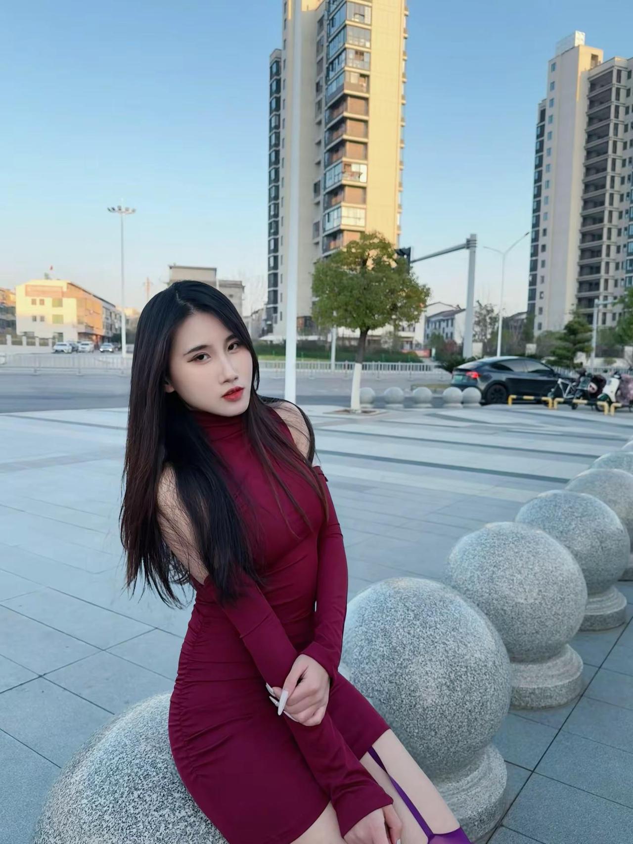 我唯一相信男人的话就是他夸我好漂亮。御姐拍照姿势 mama 御姐 妈妈