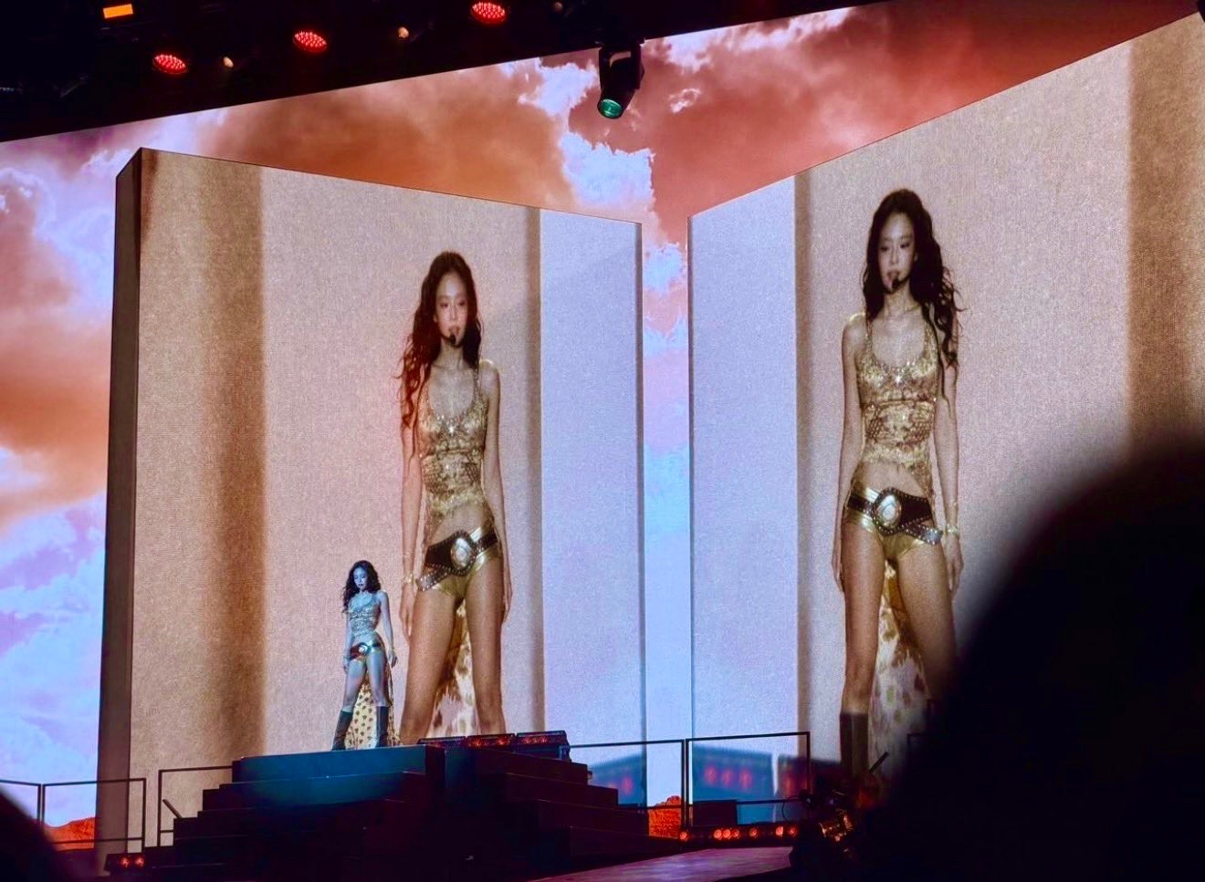 女王 