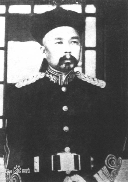 1911年，大清帝国有这么一个岗位——广州将军。接令的人叫凤山，他还没出发，就破