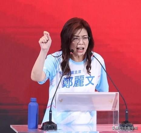 郑丽文狠批民进党“傲慢、遇事耍赖”被问倒阁话题…她笑而不答

国民党主席郑丽文今