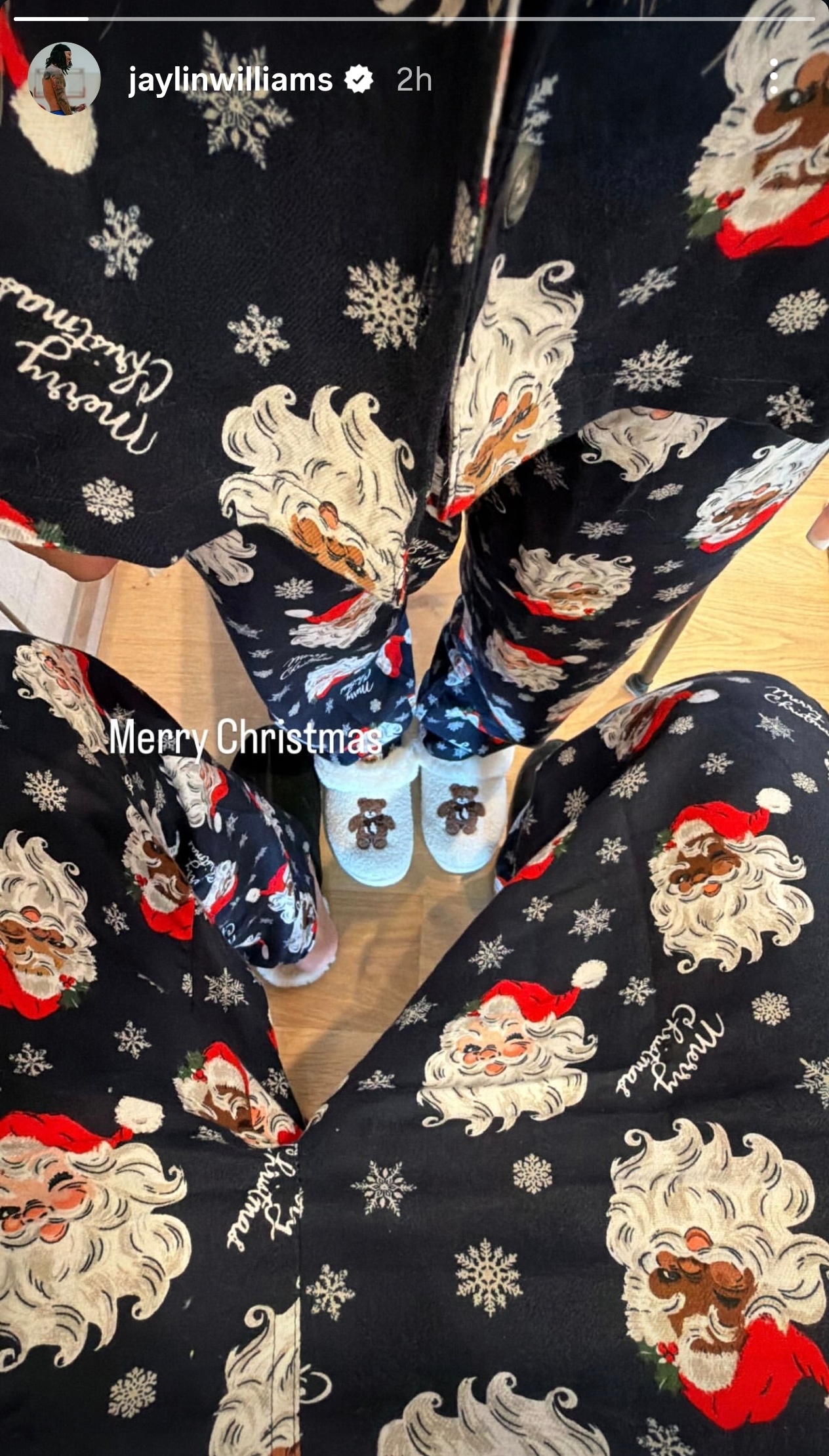 杰林、以赛亚乔还有卡森女友的圣诞节晒照🎄雷霆nba圣诞大战