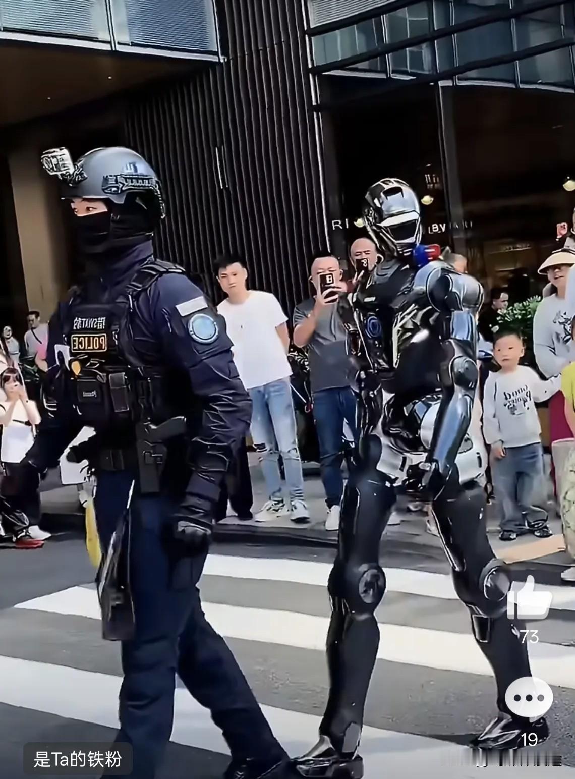 未来已来，人类第四次工业革命，中国橱窗塞得满满 一件一件往外掏，武术机器人 马拉