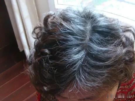 常吃这12种食物，让你的秀发重现乌黑光泽！

今天，就为大家介绍12种常吃的食物