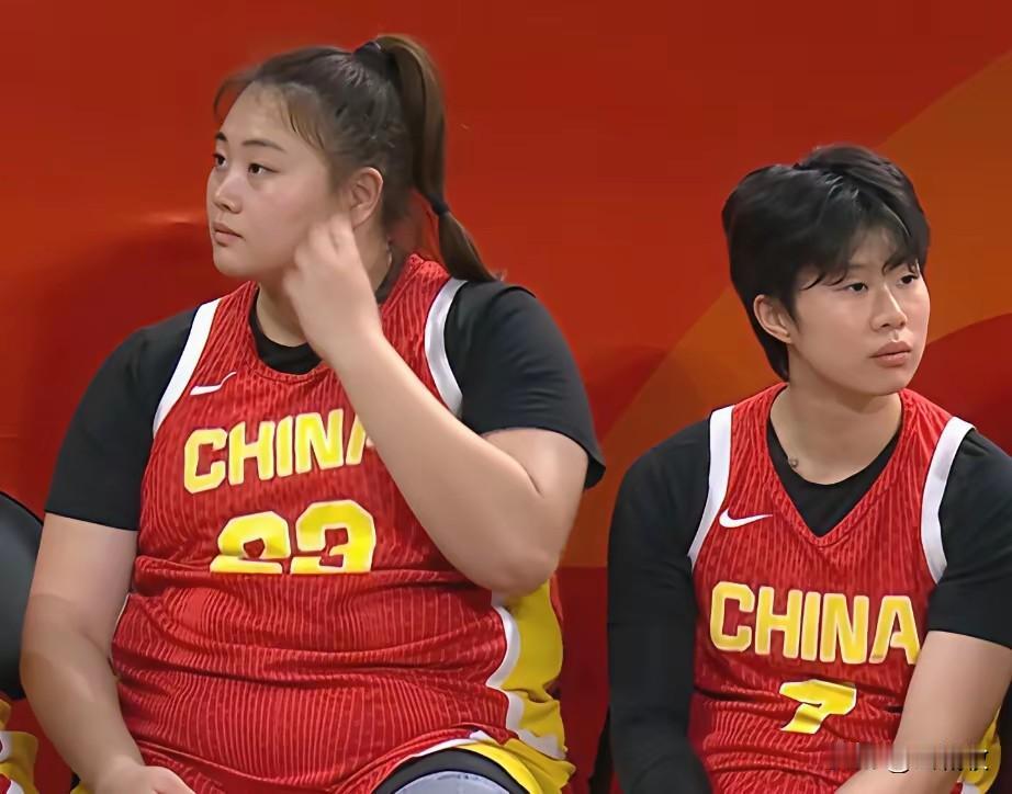 讲真的，本届亚运会过后刘禹彤和邓雨婷估计很难再入宫鲁鸣的法眼了！
在亚运会铜牌争