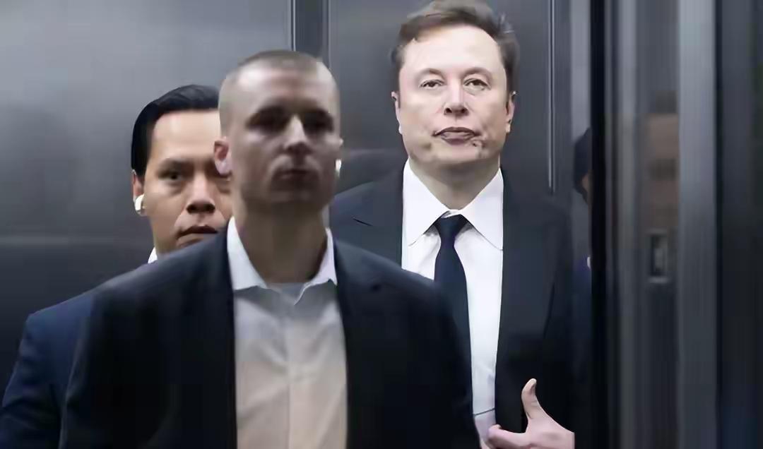 ​也许世界首富马斯克与总统特朗普走得太近了，引起了民主党人士卡纳的不安。这时候，