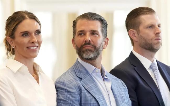 据美国媒体报道，美国总统特朗普的儿子小特朗普和另一个儿子埃里克・特朗普投资成立了