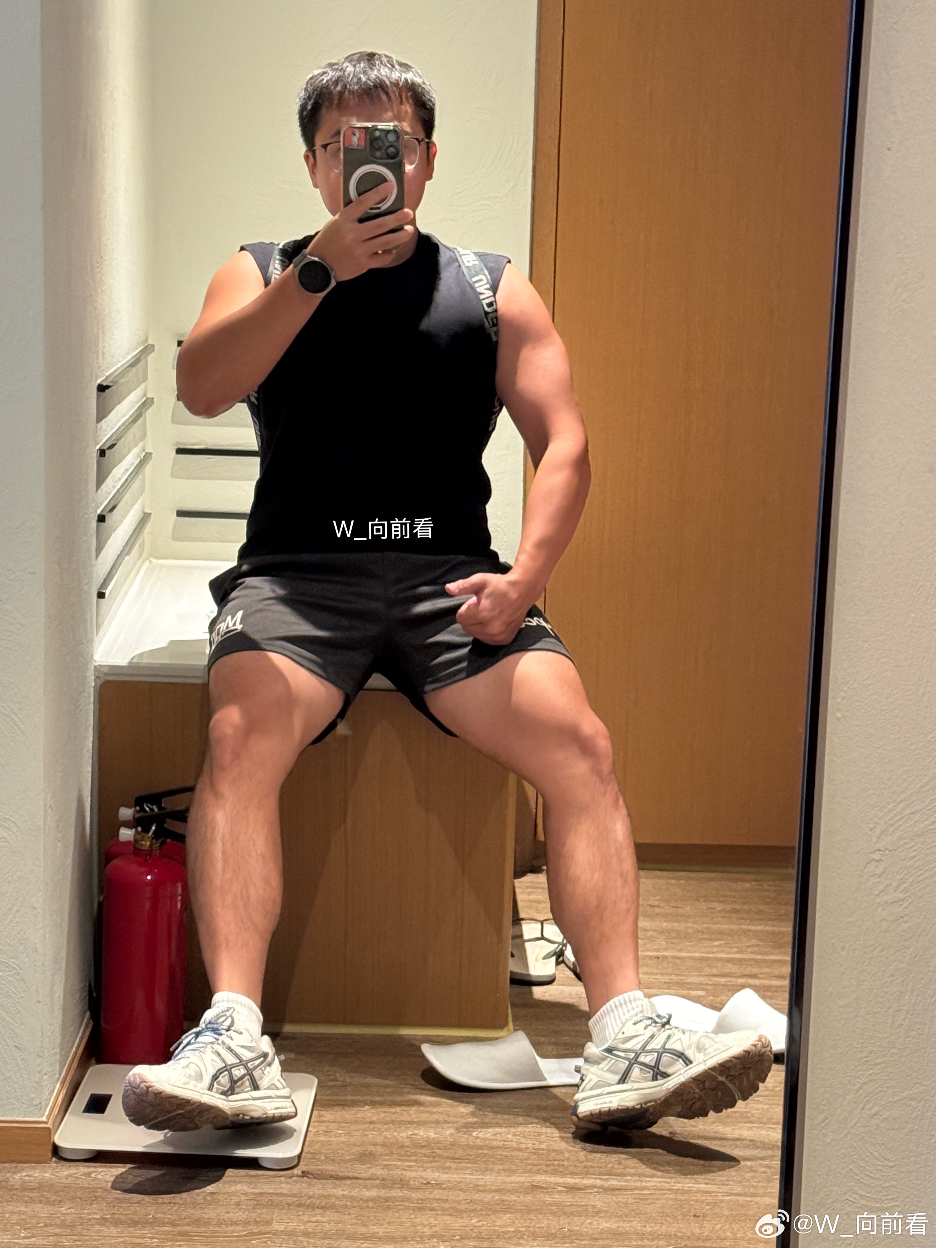 今日份ootd ，出门去转一圈，然后准备回程咯～～ 