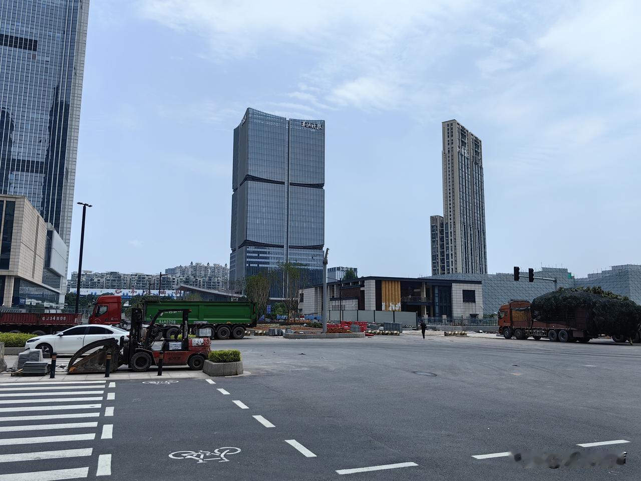 广州国际金融城又一个通道即将开通

金融城虽然坐拥两个地铁站，科韵路站和车陂南站