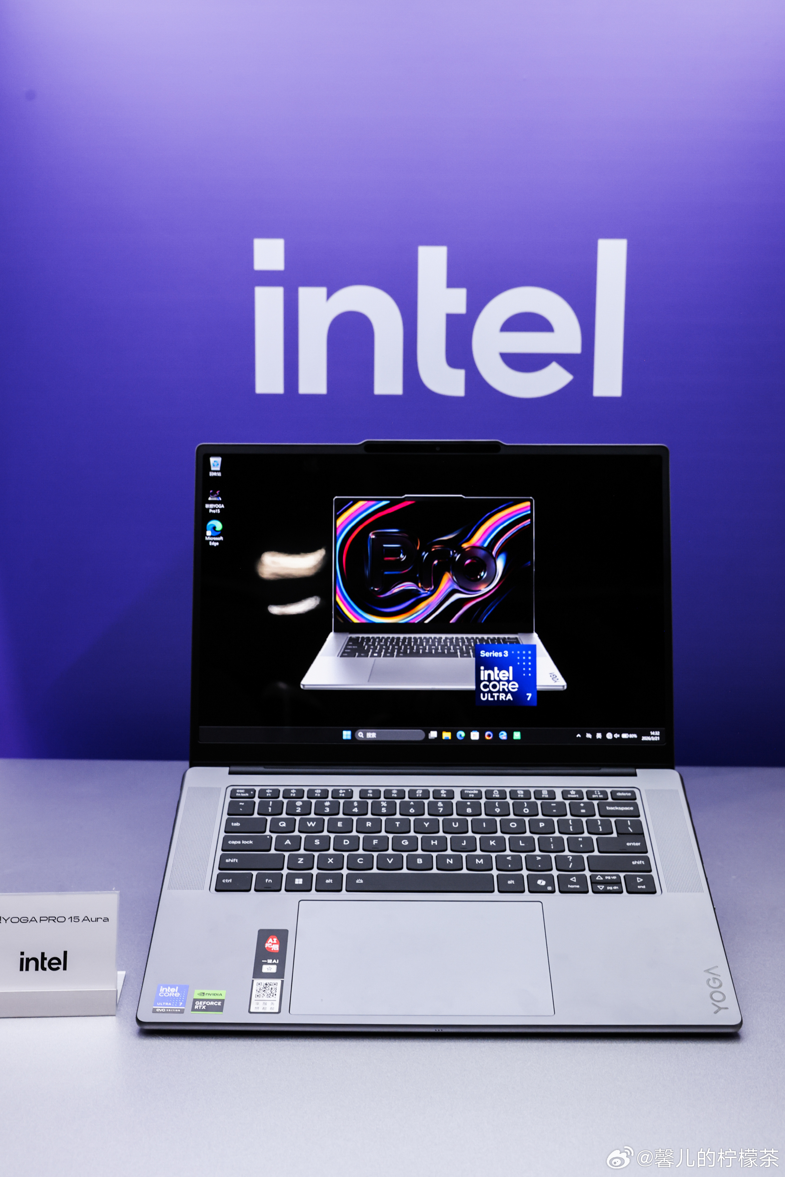 Complex Con最后一天，从现场转战天猫小黑盒，搜“尖货抽签”领抽签码，尖